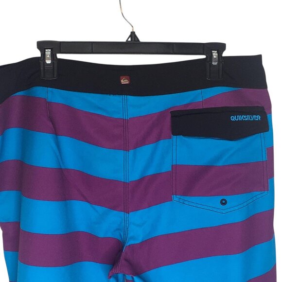 Quiksilver Board Shorts Mens 38 Purple Blue Stripe Cypher 4-Way Stretch Surf - Picture 6 of 14